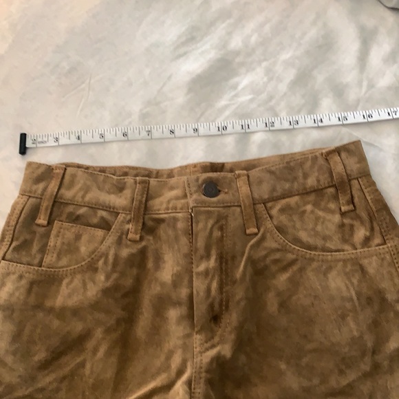 LEVI STRAUSS suede shorts - Picture 3 of 5